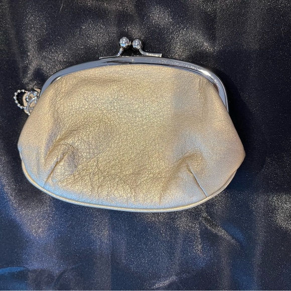 EUC Coach gold coin pouch - Picture 5 of 5